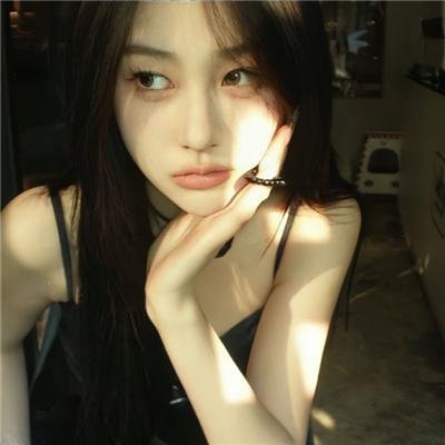 替身娇妻：总裁追妻如命 女扮男装后总裁念念不忘