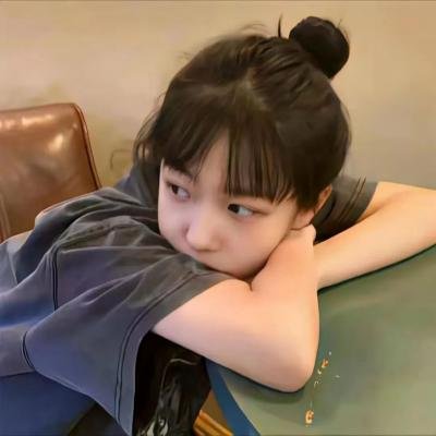 新婚夜，傻子老公抱紧了我